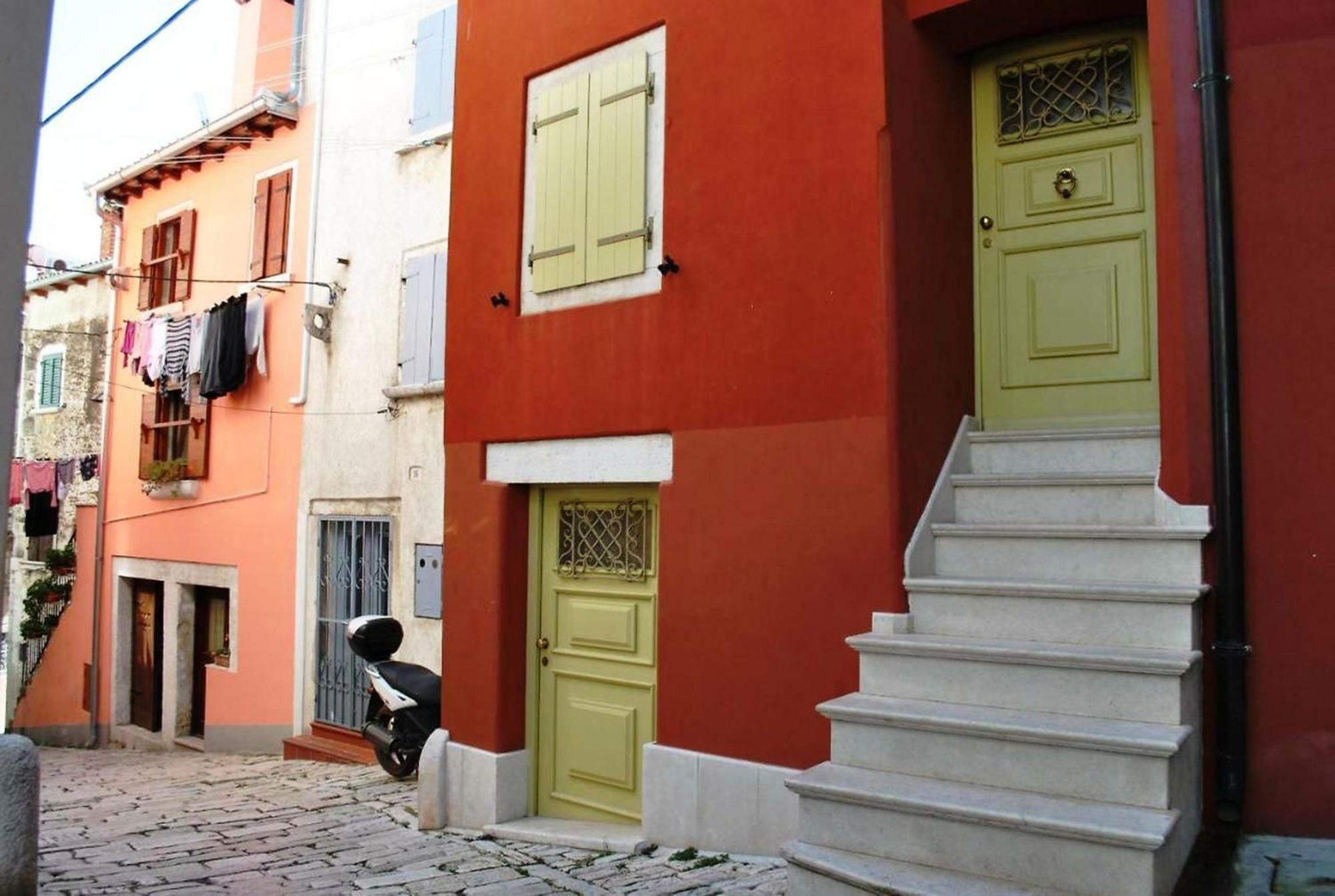 Casa Santa Vicenta *